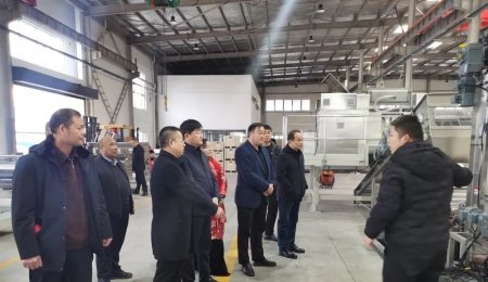 棗莊市嶧城經(jīng)濟(jì)開發(fā)區(qū)領(lǐng)導(dǎo)來(lái)?？萍褏⒂^交流